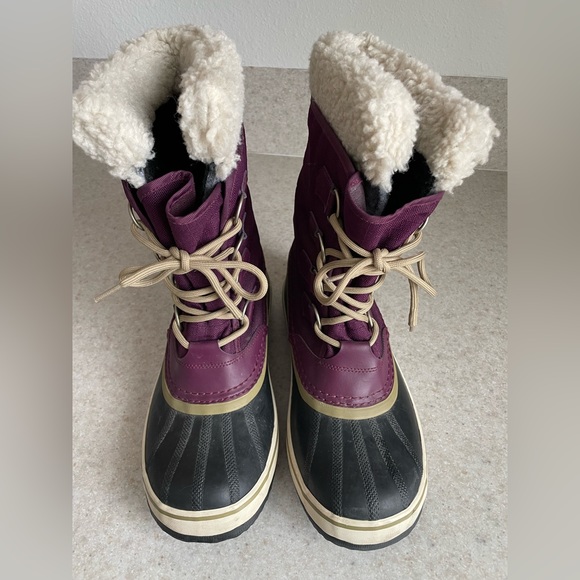Sorel Women’s Winter Boot- Great/ Excellent used condition. - Picture 8 of 9